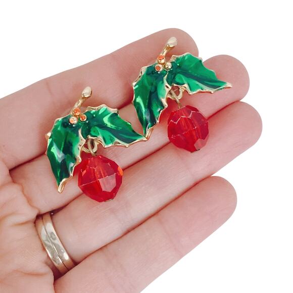 Vintage Christmas Holly Earrings Enamel Leaves Red Acrylic Drops 70s 80s Festive - Picture 2 of 8